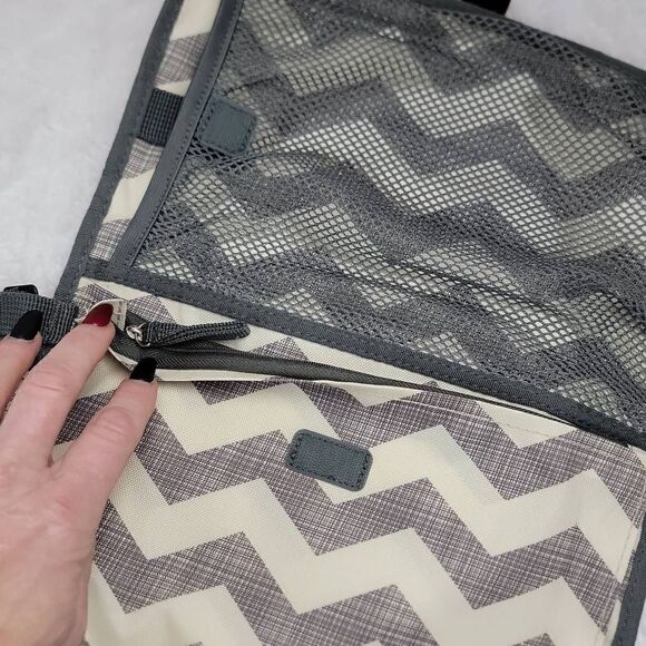 Skip Hop Pronto Changing Station Portable - Picture 4 of 6